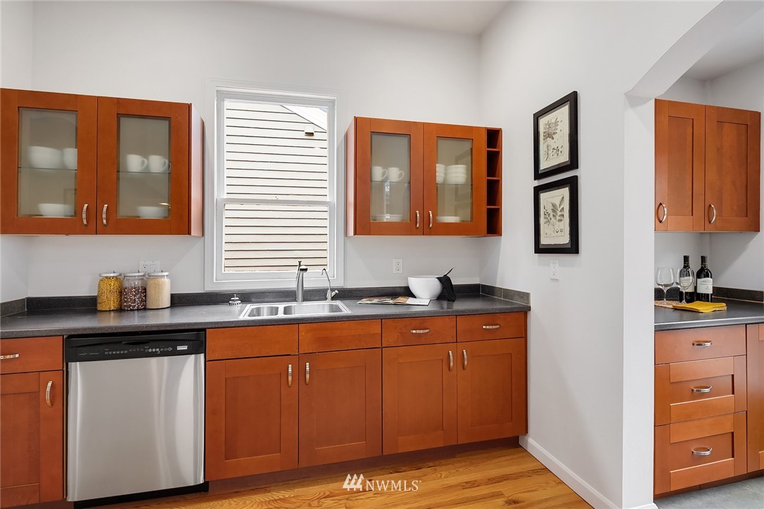 326 North 45th Street Seattle, WA 98103 - Photo 16 of 32 Gallery Image 16