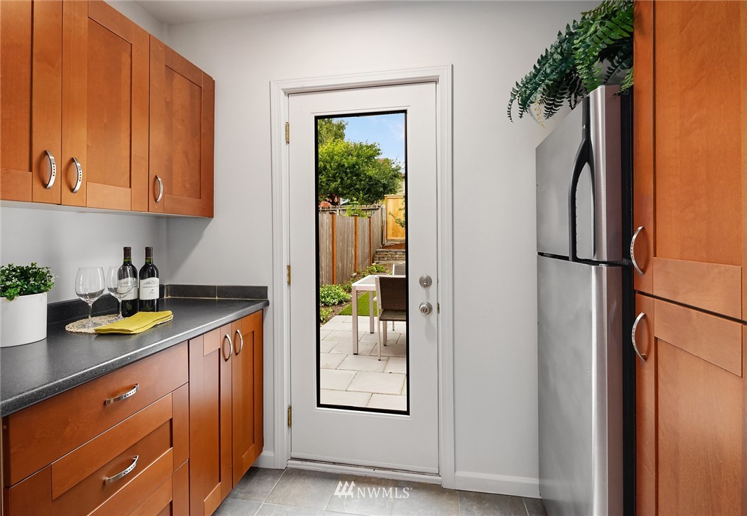 326 North 45th Street Seattle, WA 98103 - Photo 17 of 32 Gallery Image 17