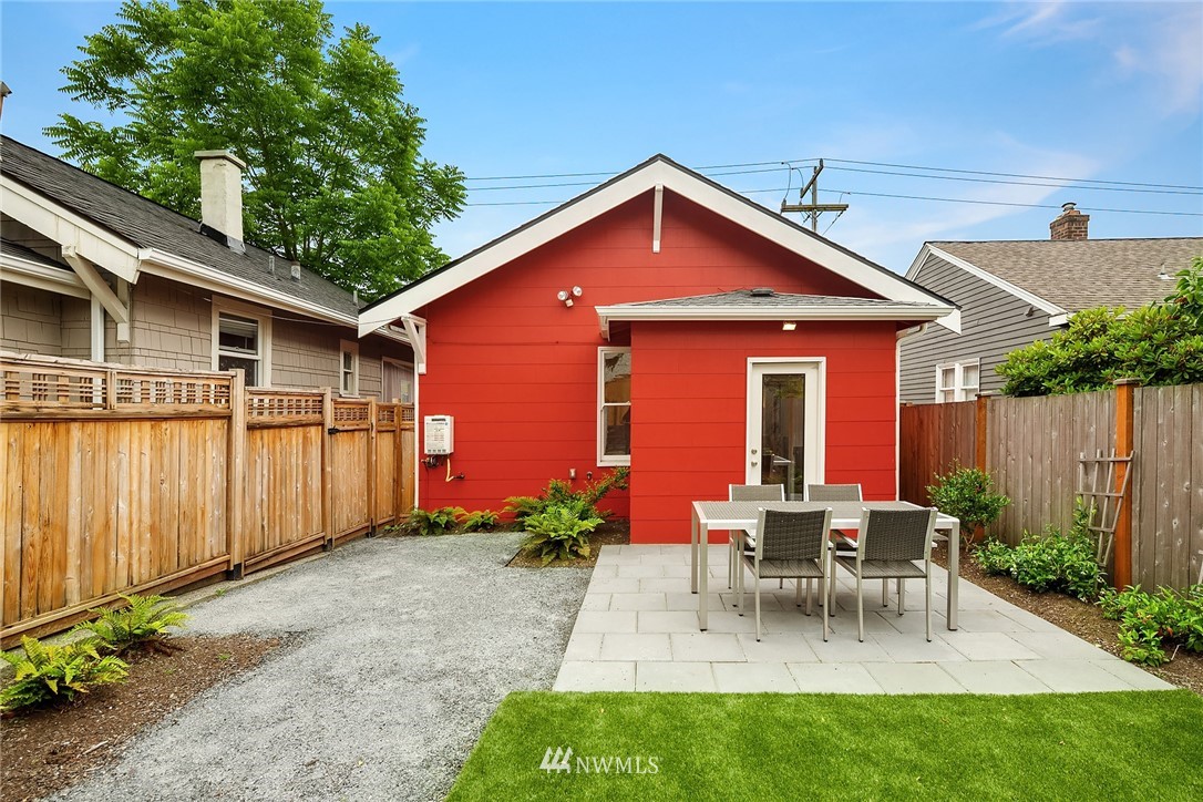 326 North 45th Street Seattle, WA 98103 - Photo 29 of 32 Gallery Image 29