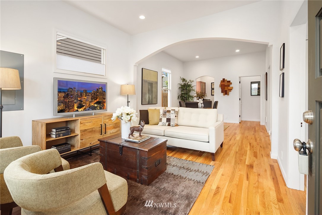 326 North 45th Street Seattle, WA 98103 - Photo 4 of 32 Gallery Image 4