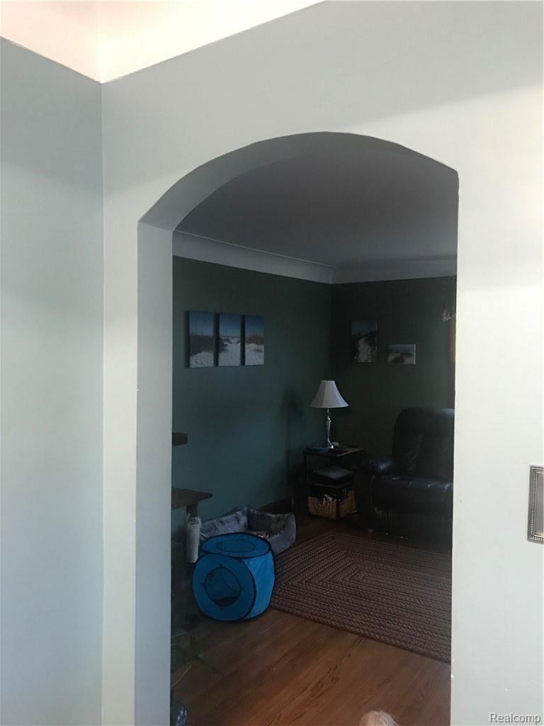 22816 Rausch Avenue Eastpointe, MI 48021 - Photo 4 of 37 IMG-5969.JPG