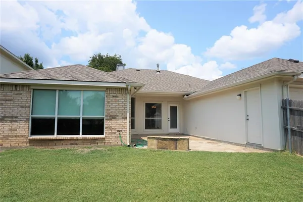 $2,300 | 5513 Stonemoss Drive, McKinney, TX 75070