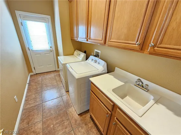 $2,775 | 7815 Galloping Hills Street, Las Vegas, NV 89113