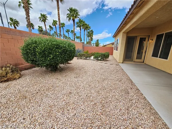 $2,775 | 7815 Galloping Hills Street, Las Vegas, NV 89113