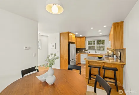 $895,000 | 3040 Humes Place West, Seattle, WA 98119