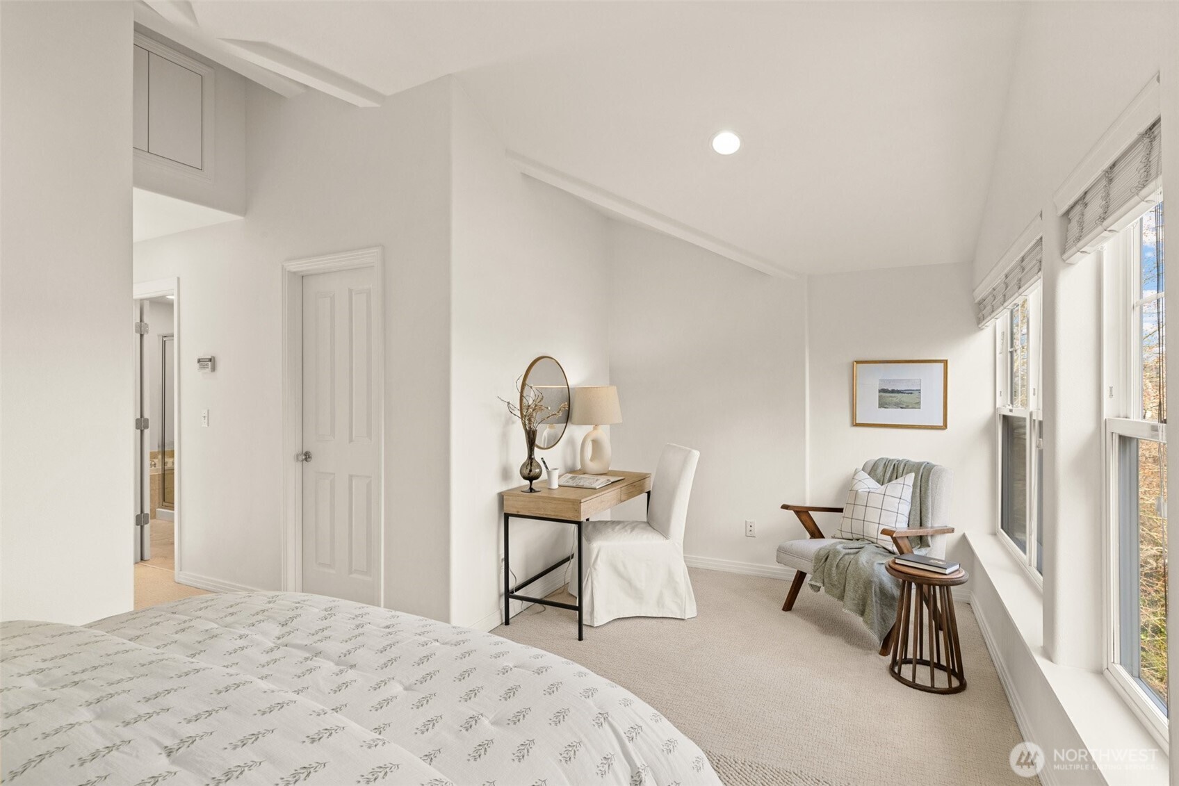 3040 Humes Place West Seattle, WA 98119 - Photo 20 of 39