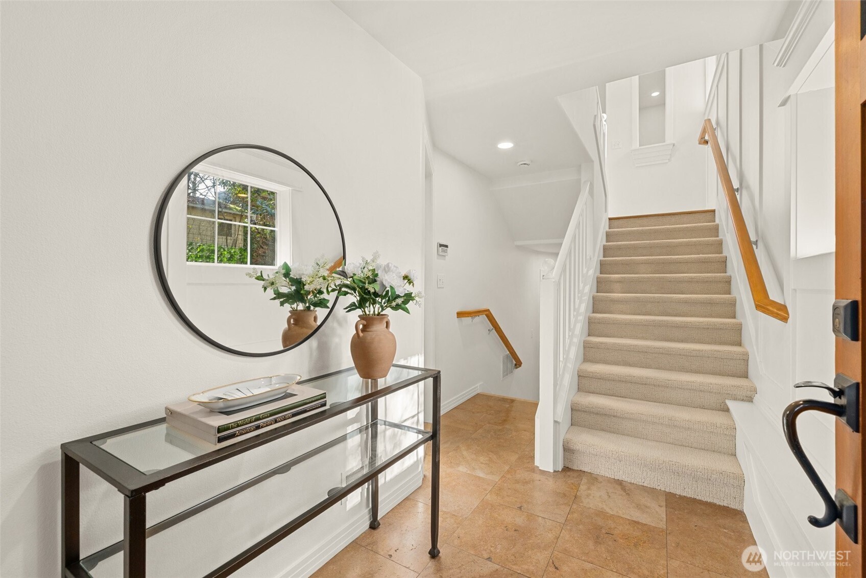 3040 Humes Place West Seattle, WA 98119 - Photo 4 of 39