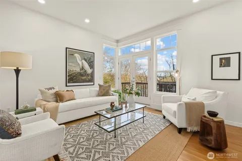 $895,000 | 3040 Humes Place West, Seattle, WA 98119