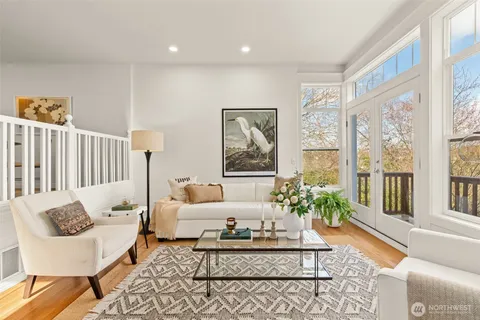 $895,000 | 3040 Humes Place West, Seattle, WA 98119