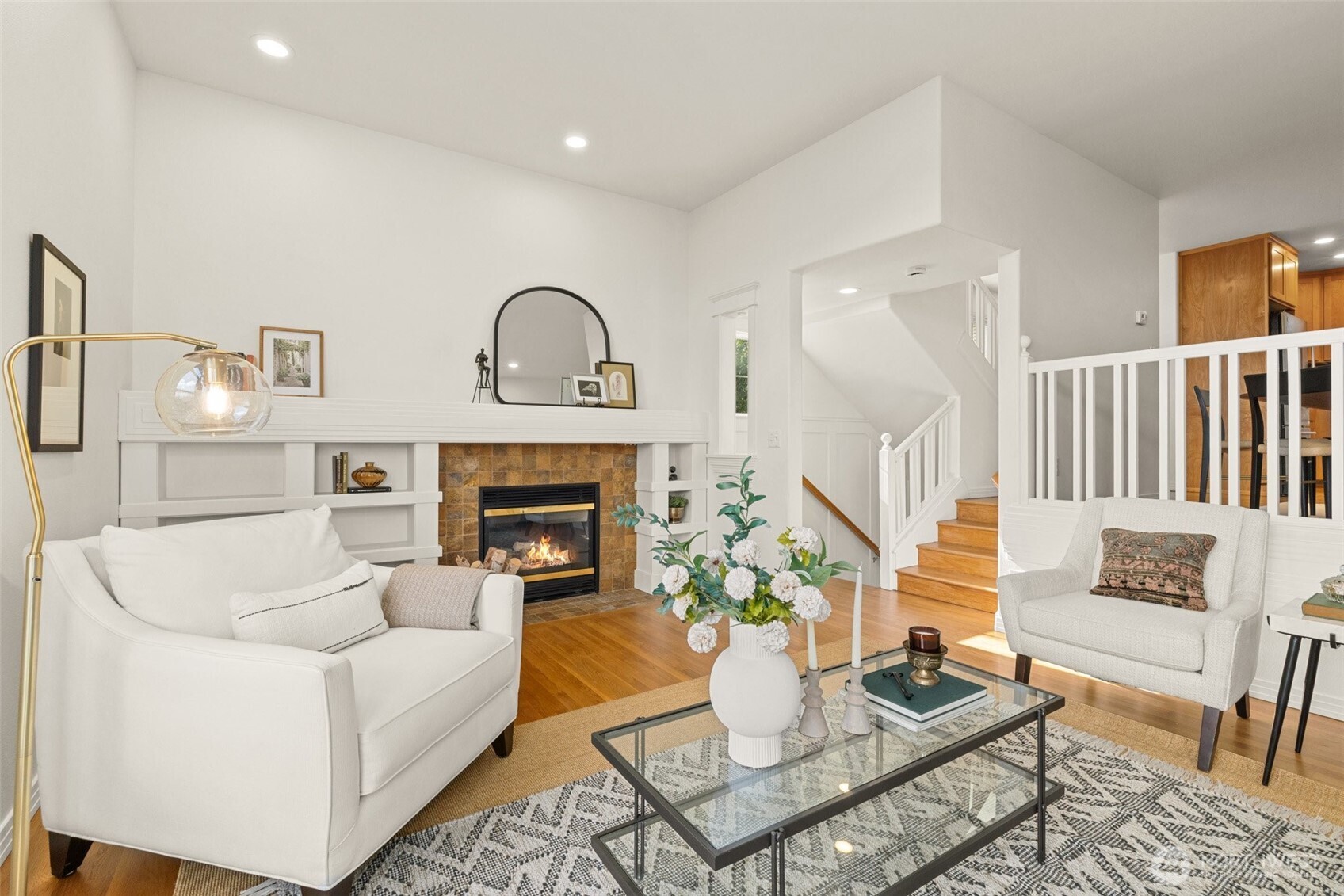 3040 Humes Place West Seattle, WA 98119 - Photo 8 of 39