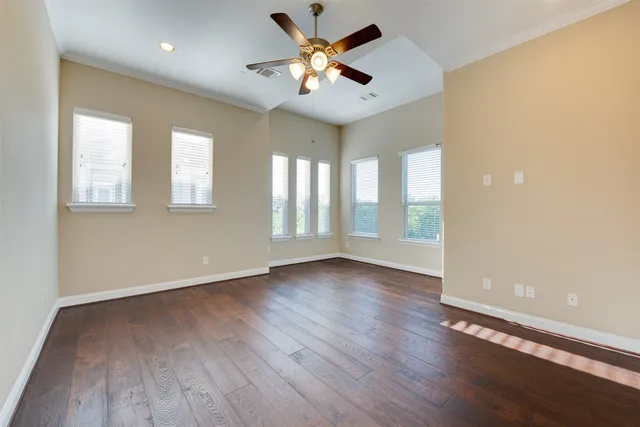 $3,509 | 6105 Stillman Street, Houston, TX 77007