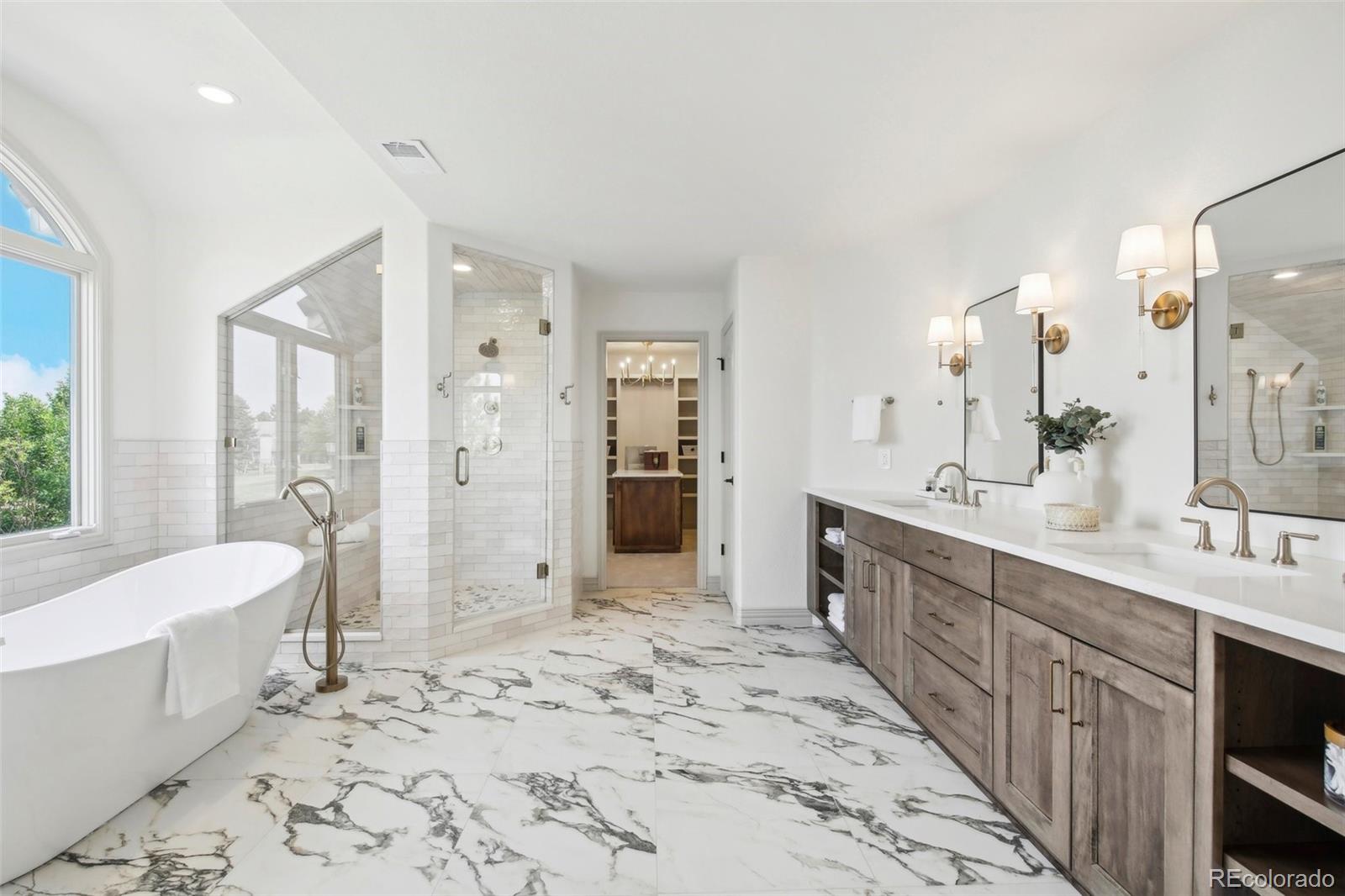 8501 Colonial Drive Lone Tree, CO 80124 - Photo 21 of 50