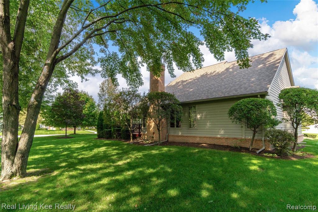 936 Pine Trail Drive Rochester Hills, MI 48307 - Photo 10 of 37