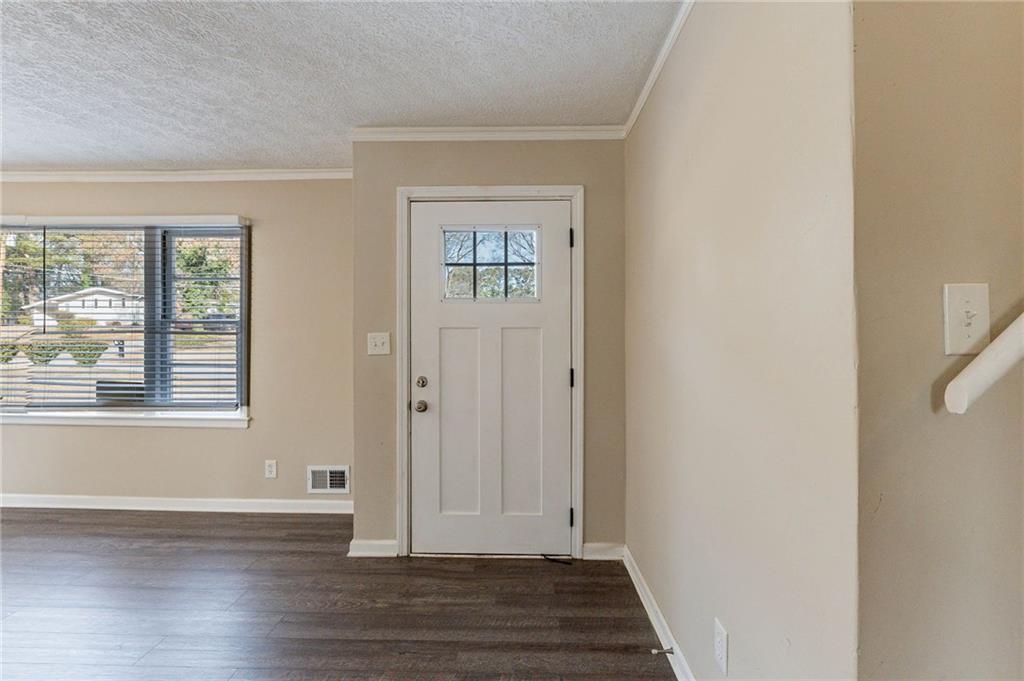 2473 Tyler Way Decatur, GA 30032 - Photo 4 of 37