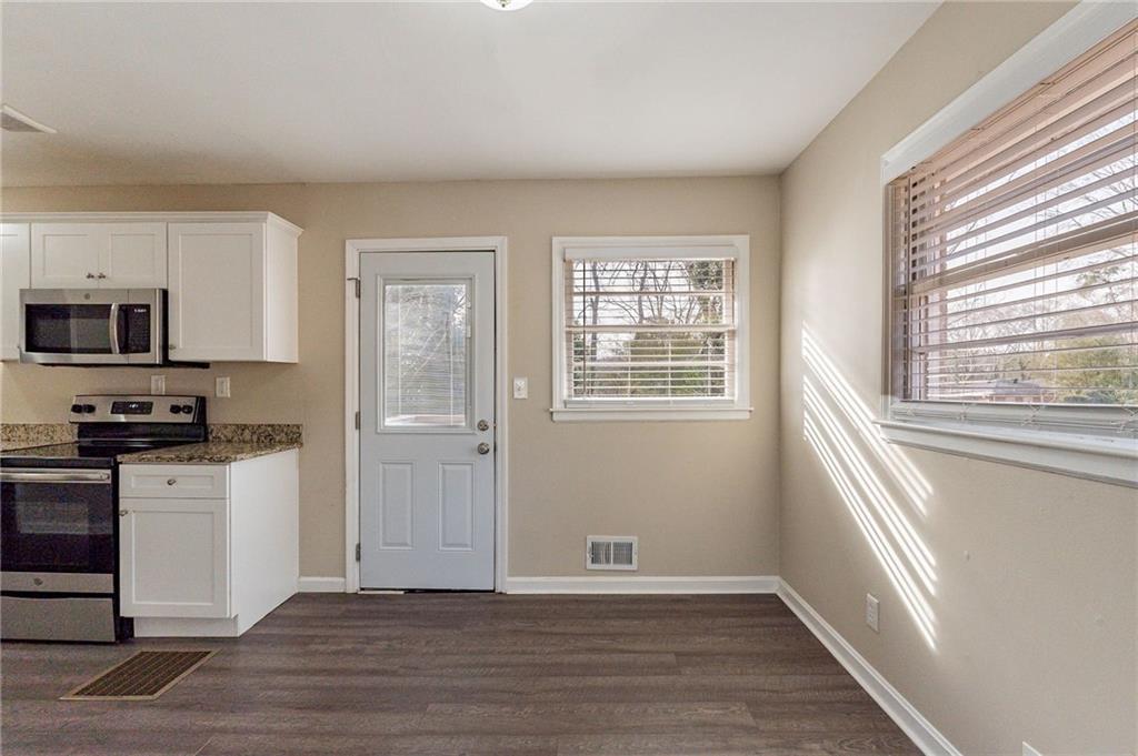 2473 Tyler Way Decatur, GA 30032 - Photo 7 of 37