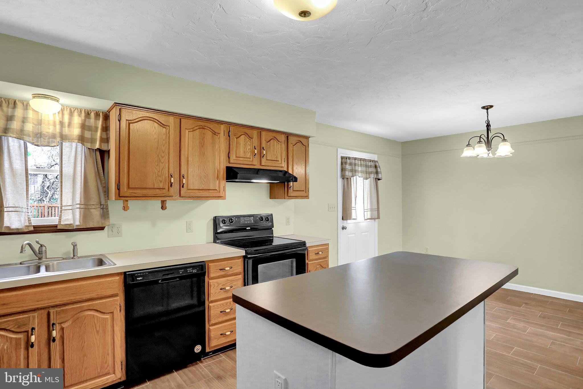 10 Pinewood Circle Hanover, PA 17331 - Photo 5 of 34 Gallery Image 5