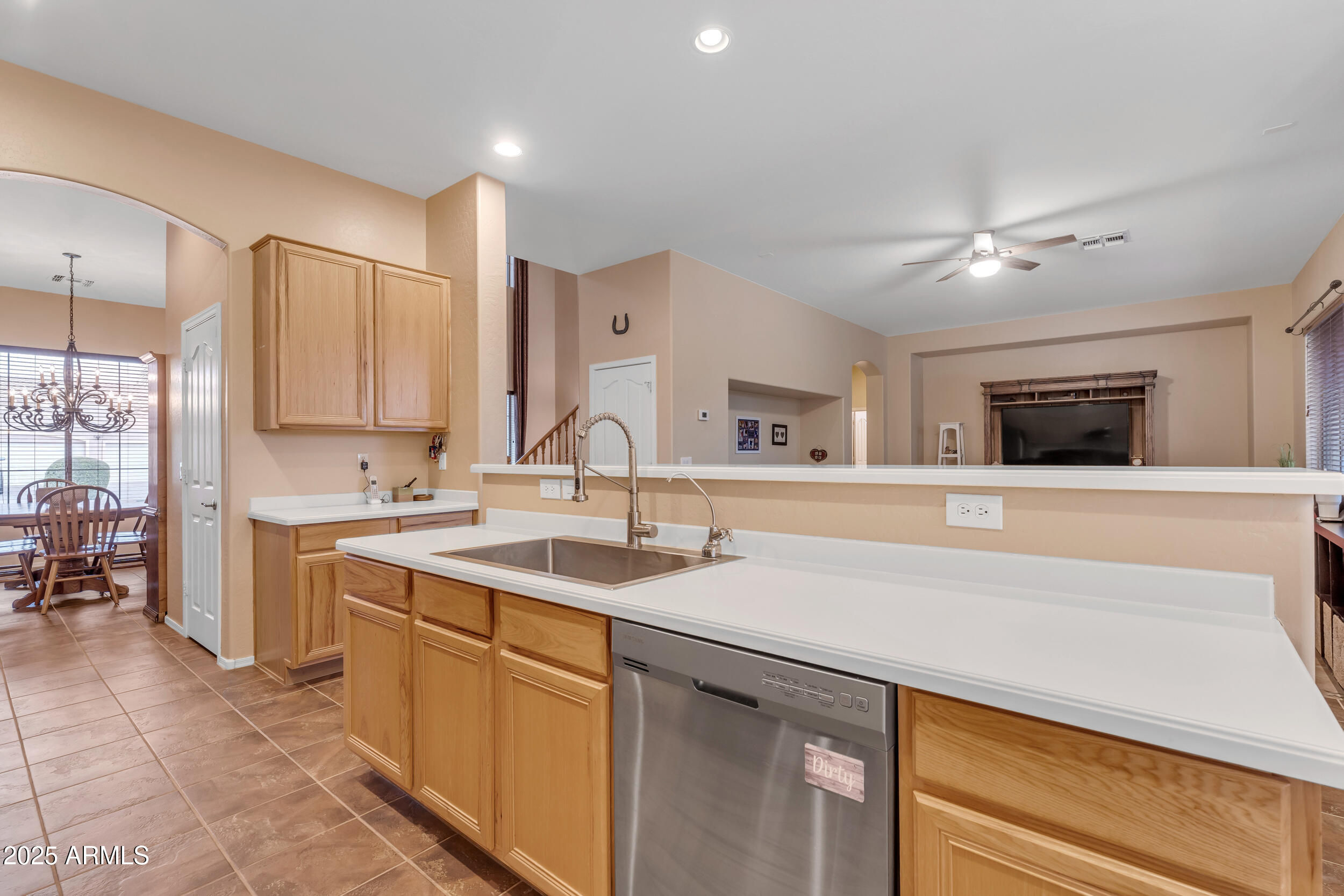 2688 South Racine Court Gilbert, AZ 85295 - Photo 29 of 73 27__a733613