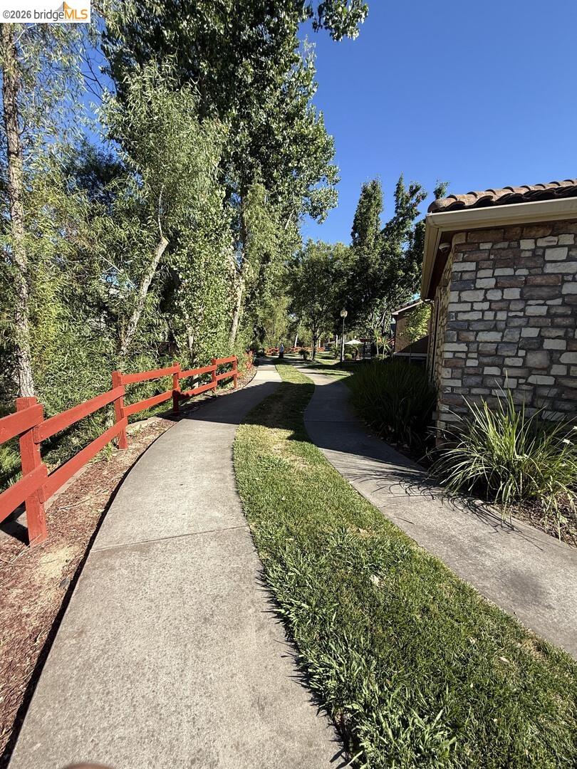 8434 Walerga Road, Unit 315 Antelope, CA 95843 - Photo 21 of 25