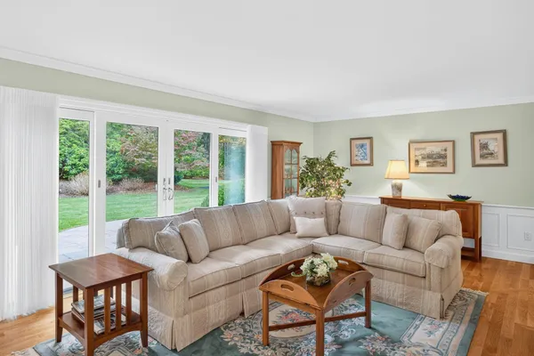 $1,999,900 | 4 Surrey Lane, South Dennis, MA 02660