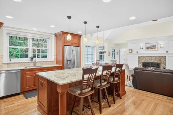 $1,999,900 | 4 Surrey Lane, South Dennis, MA 02660