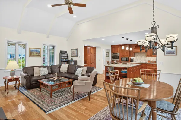 $1,999,900 | 4 Surrey Lane, South Dennis, MA 02660