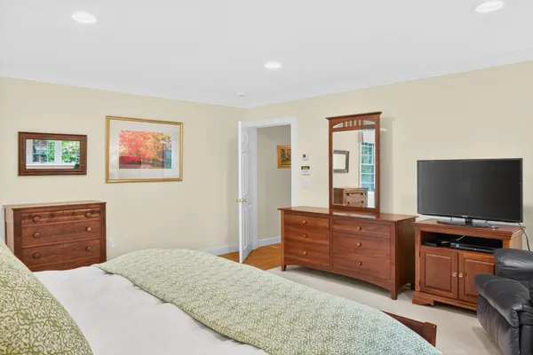 $1,999,900 | 4 Surrey Lane, South Dennis, MA 02660