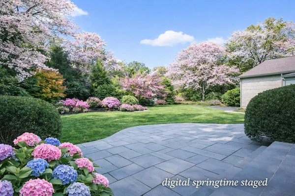$1,999,900 | 4 Surrey Lane, South Dennis, MA 02660