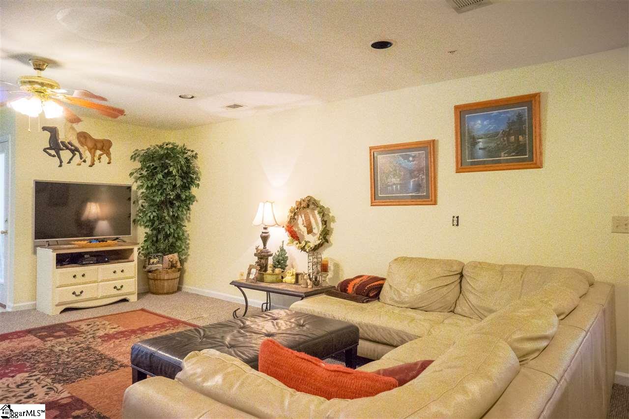 190 Richey Road Belton, SC 29627 - Photo 8 of 33