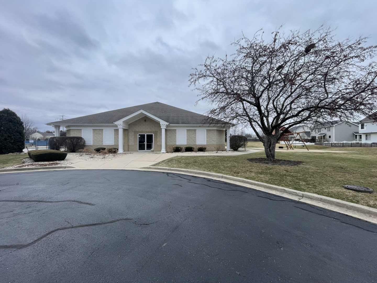 1910 Hampton Court Plainfield, IL 60586 - Photo 33 of 36 a house with trees in the background