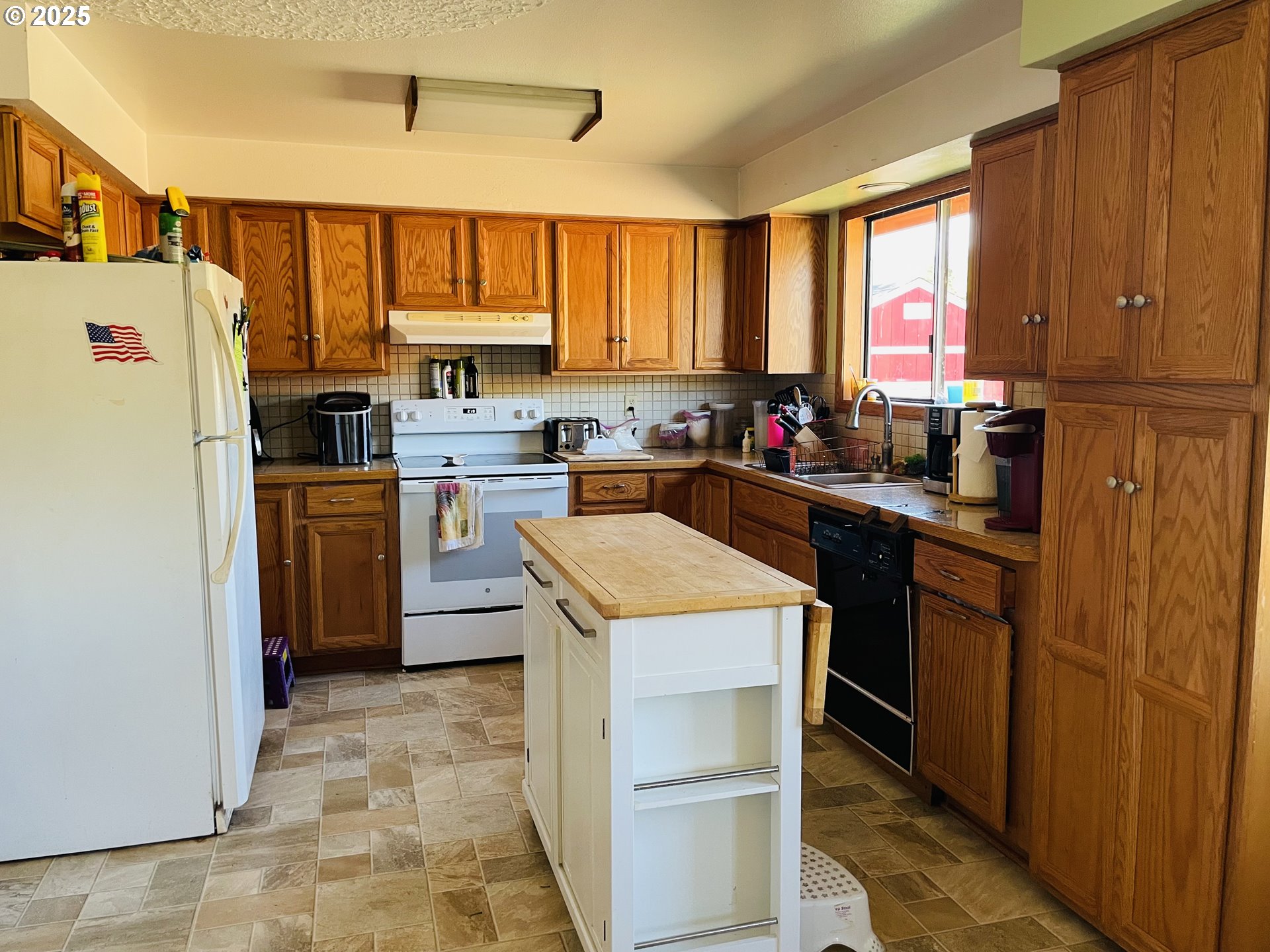 22714 Northeast 16th Street Camas, WA 98607 - Photo 8 of 14