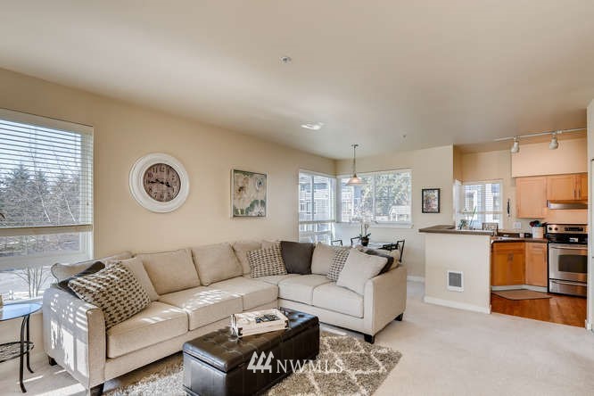 3906 243rd Place Southeast, Unit P 203 Bothell, WA 98021 - Photo 4 of 11 Gallery Image 4