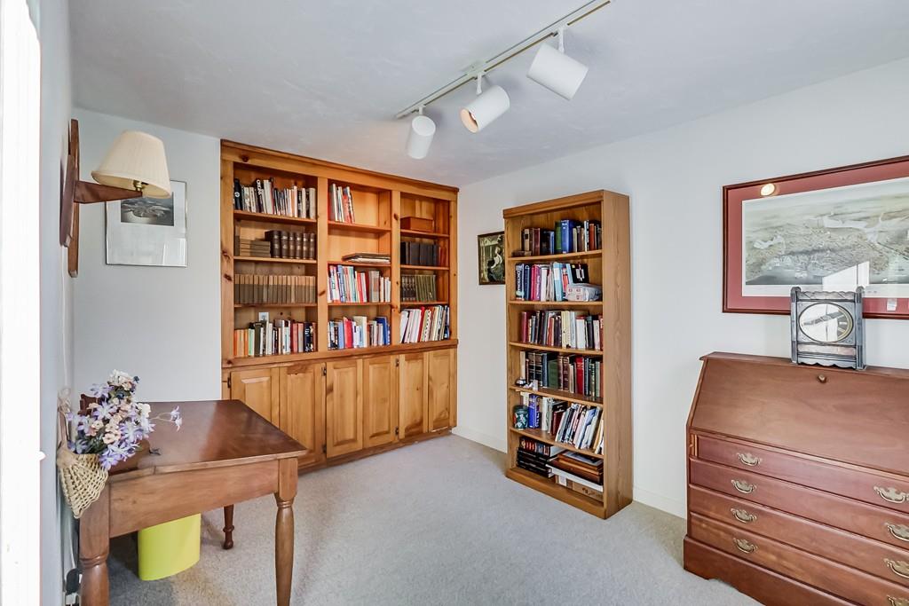 8 Ordway Road Hudson, MA 01749 - Photo 4 of 41 Gallery Image 4