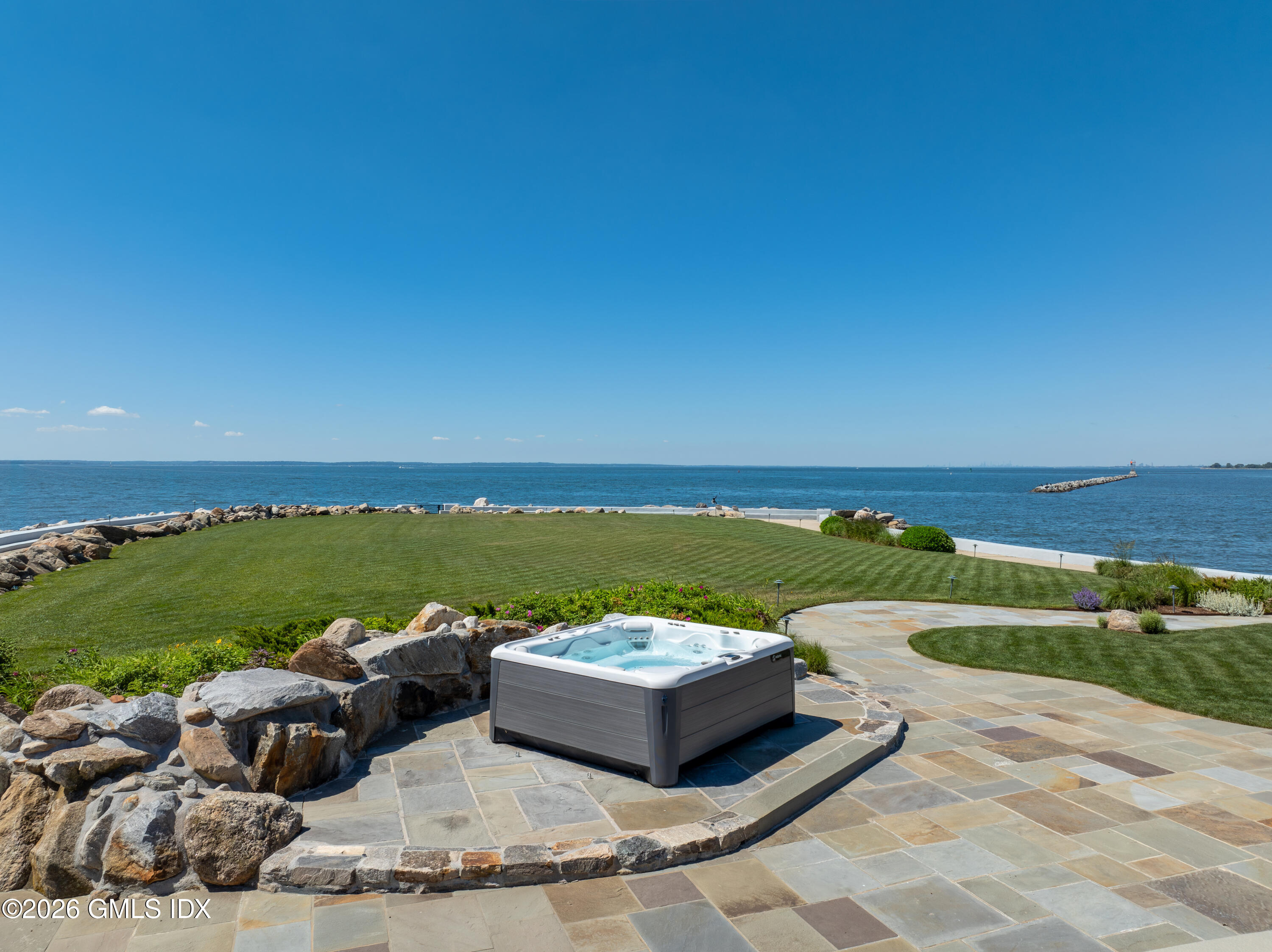 123 Saddle Rock Road Stamford, CT 06902 - Photo 37 of 48 HOT TUB