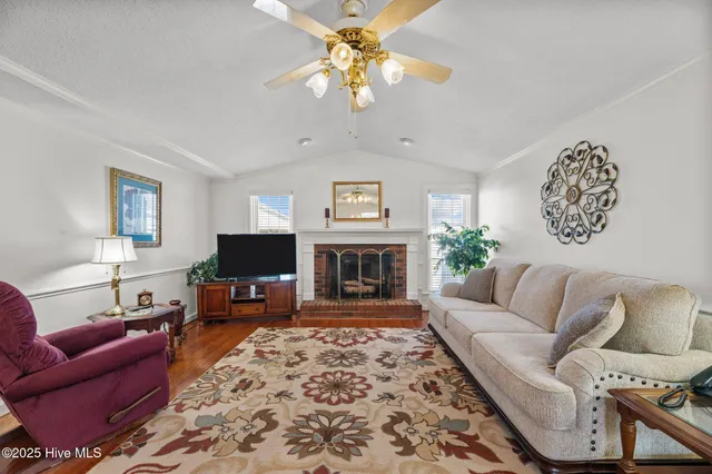 $279,000 | 437 East Kornegay Street, Dover, NC 28526