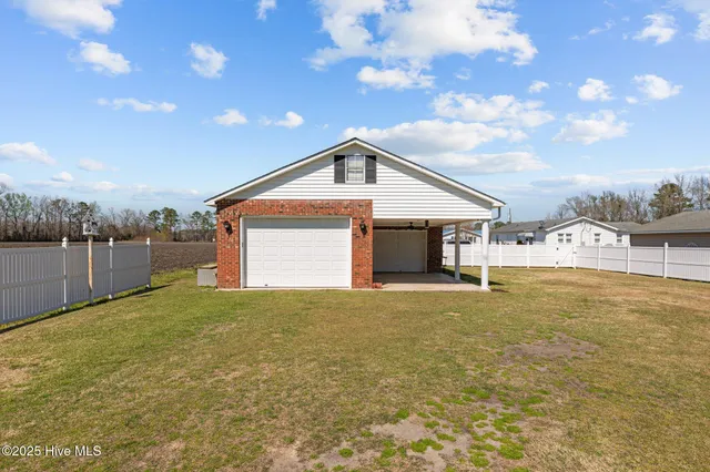 $279,000 | 437 East Kornegay Street, Dover, NC 28526