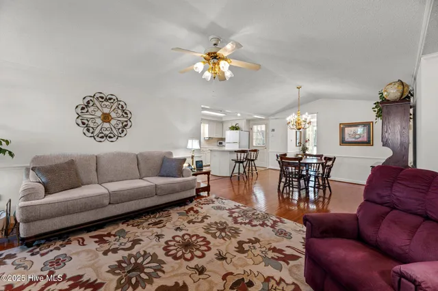 $279,000 | 437 East Kornegay Street, Dover, NC 28526