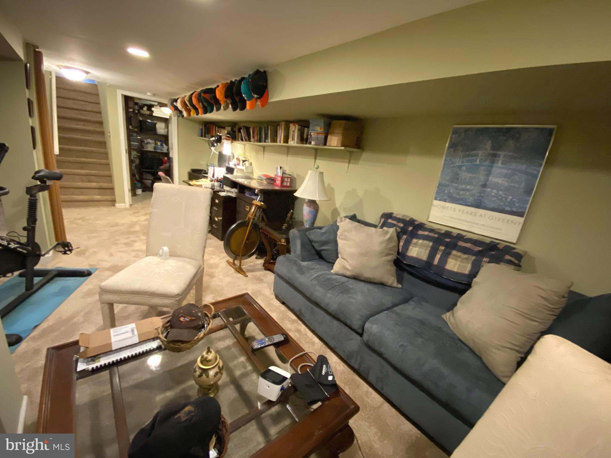 405 South Wickham Road Baltimore, MD 21229 - Photo 25 of 34