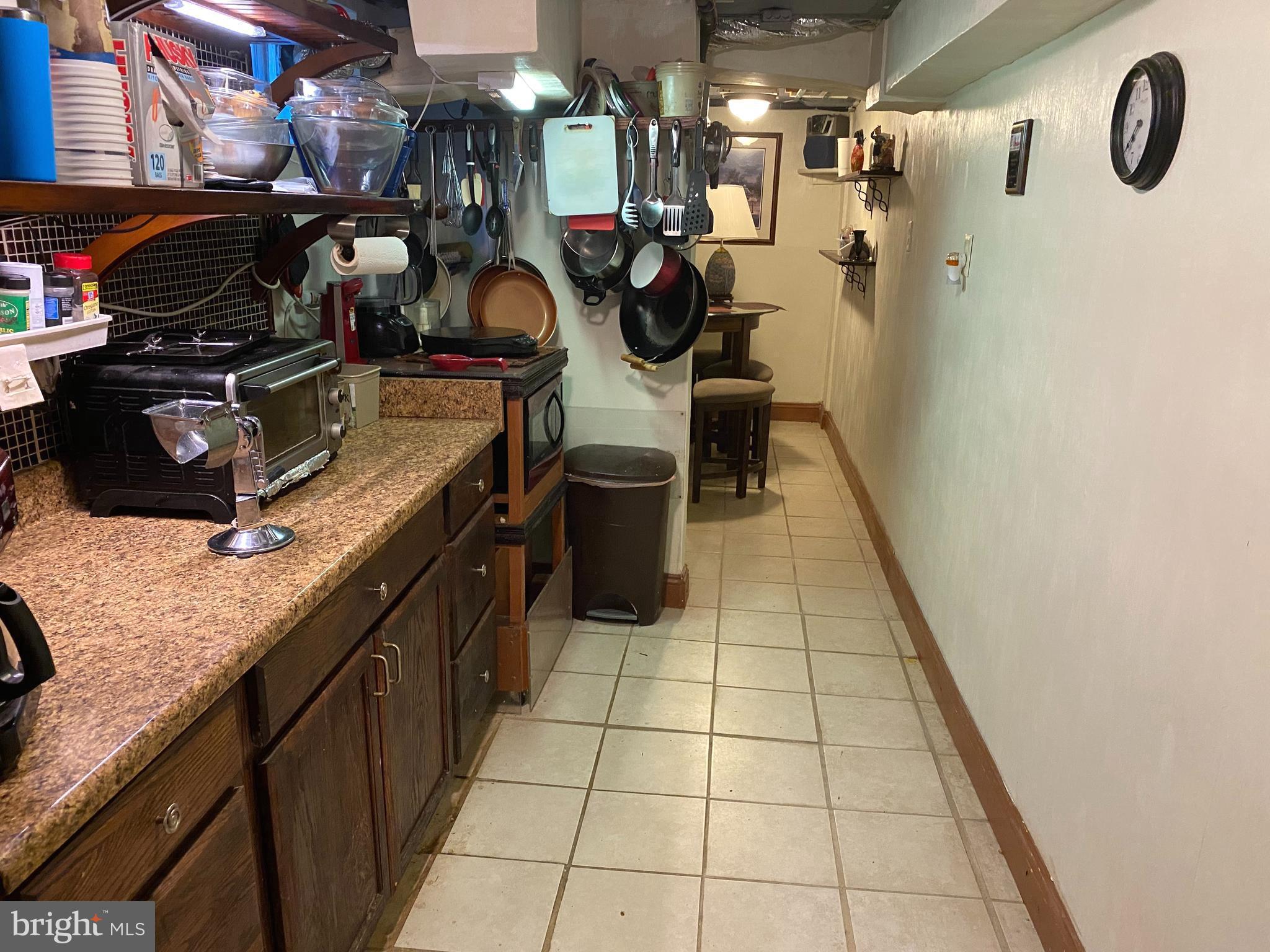 405 South Wickham Road Baltimore, MD 21229 - Photo 28 of 34
