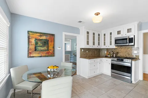 $550,000 | 1102 Winston Street, Houston, TX 77009