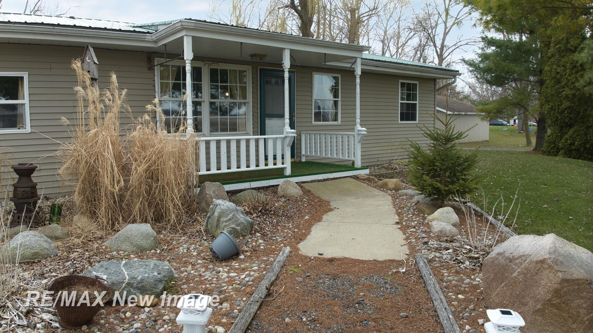 1435 West Fry Road Burt, MI 48417 - Photo 5 of 53