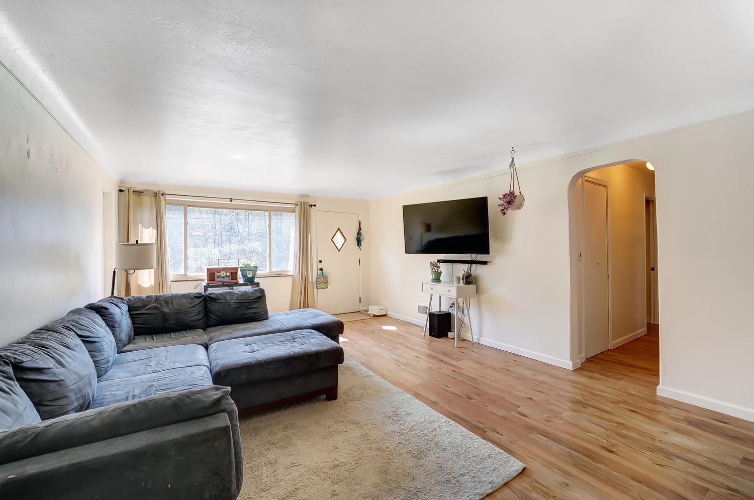 5522 Rapid Run Road Cincinnati, OH 45238 - Photo 3 of 28