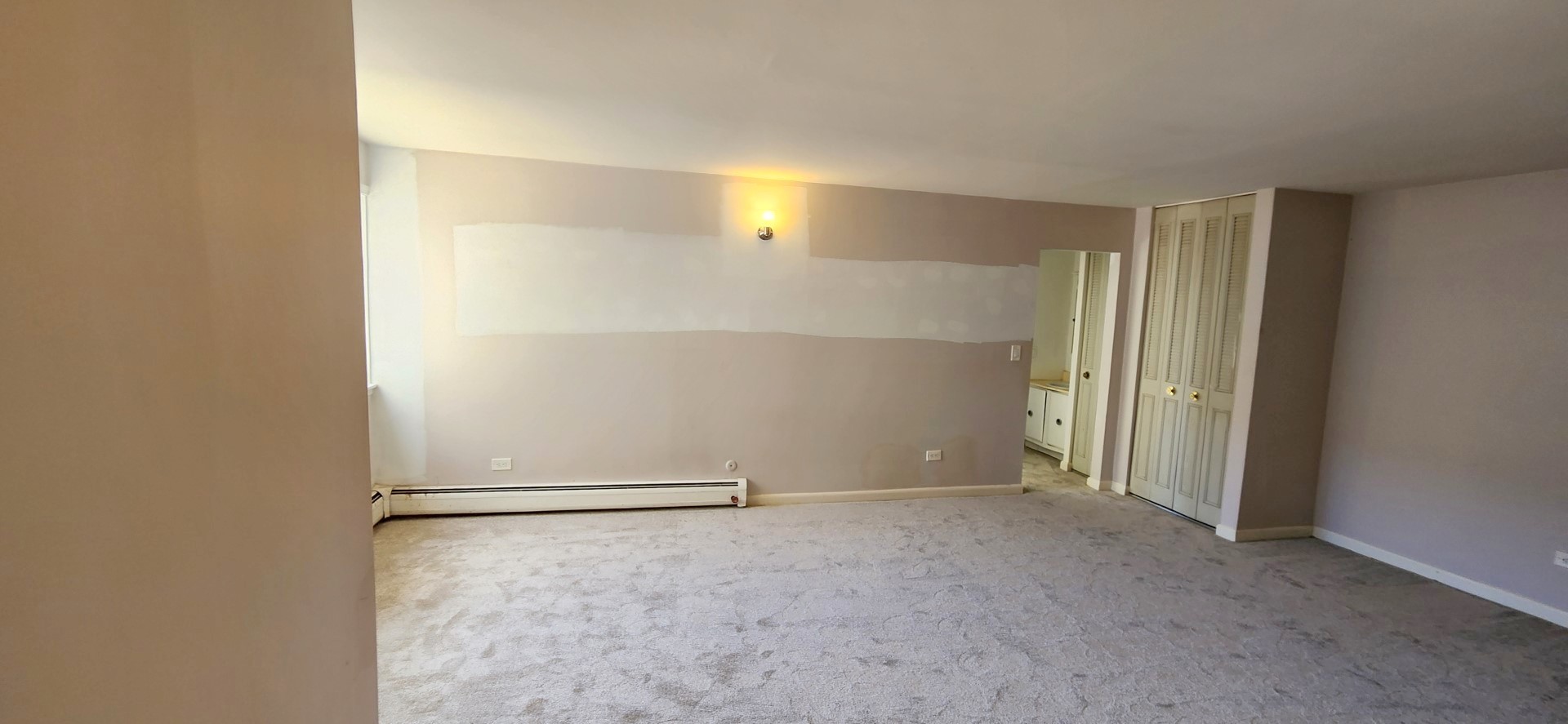 5100 North Sheridan Road, Unit 509 Chicago, IL 60640 - Photo 4 of 16 a view of an empty room
