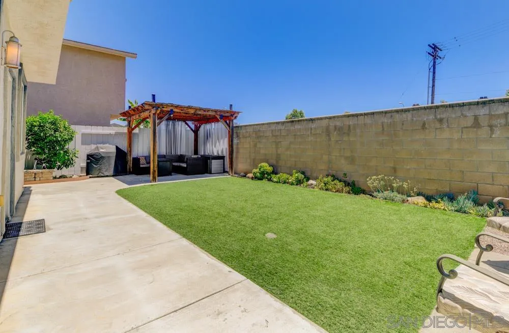 8713 Glen Oaks Way Santee, CA 92071 - Photo 20 of 22 a view of a back yard