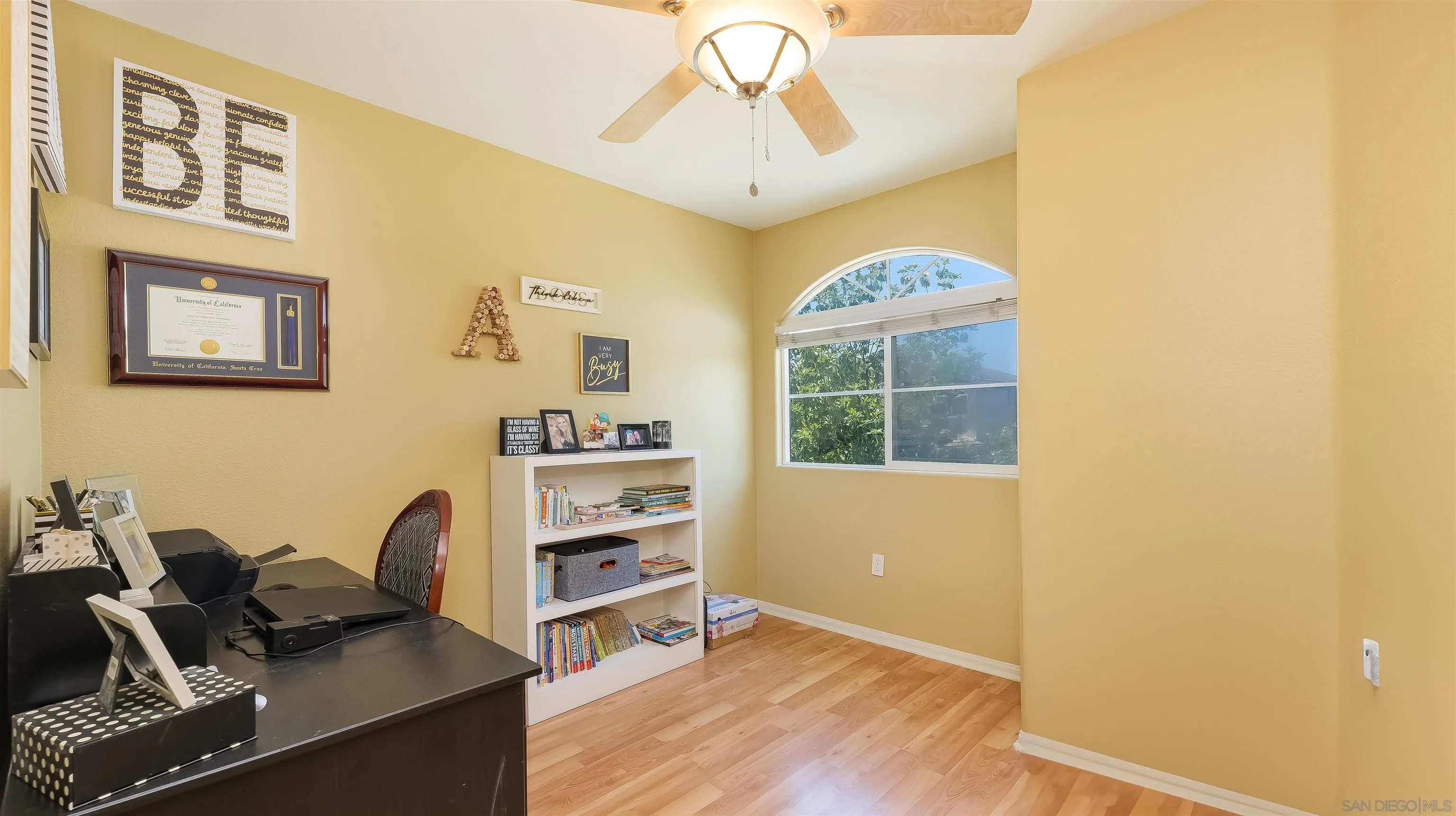 8713 Glen Oaks Way Santee, CA 92071 - Photo 4 of 22 a workspace with furniture and window