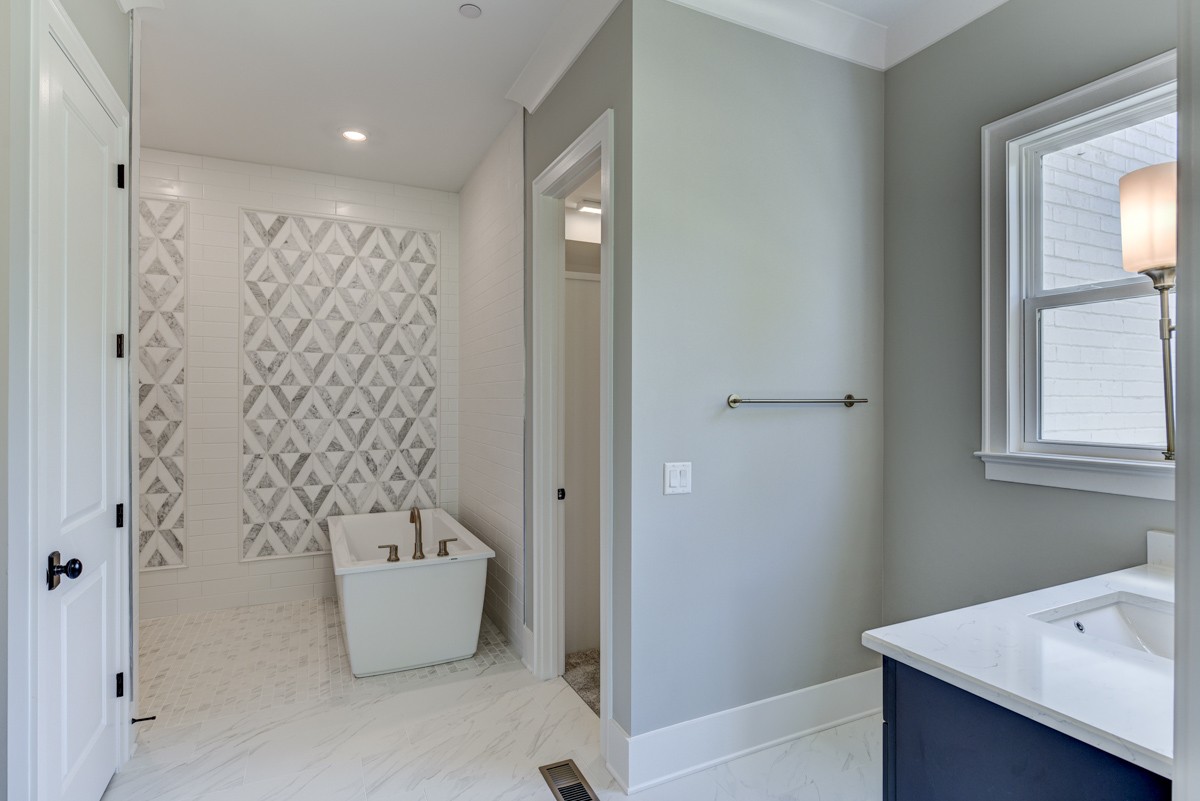237 Circuit Road Franklin, TN 37064 - Photo 22 of 47 a bathroom with a bathtub and shower