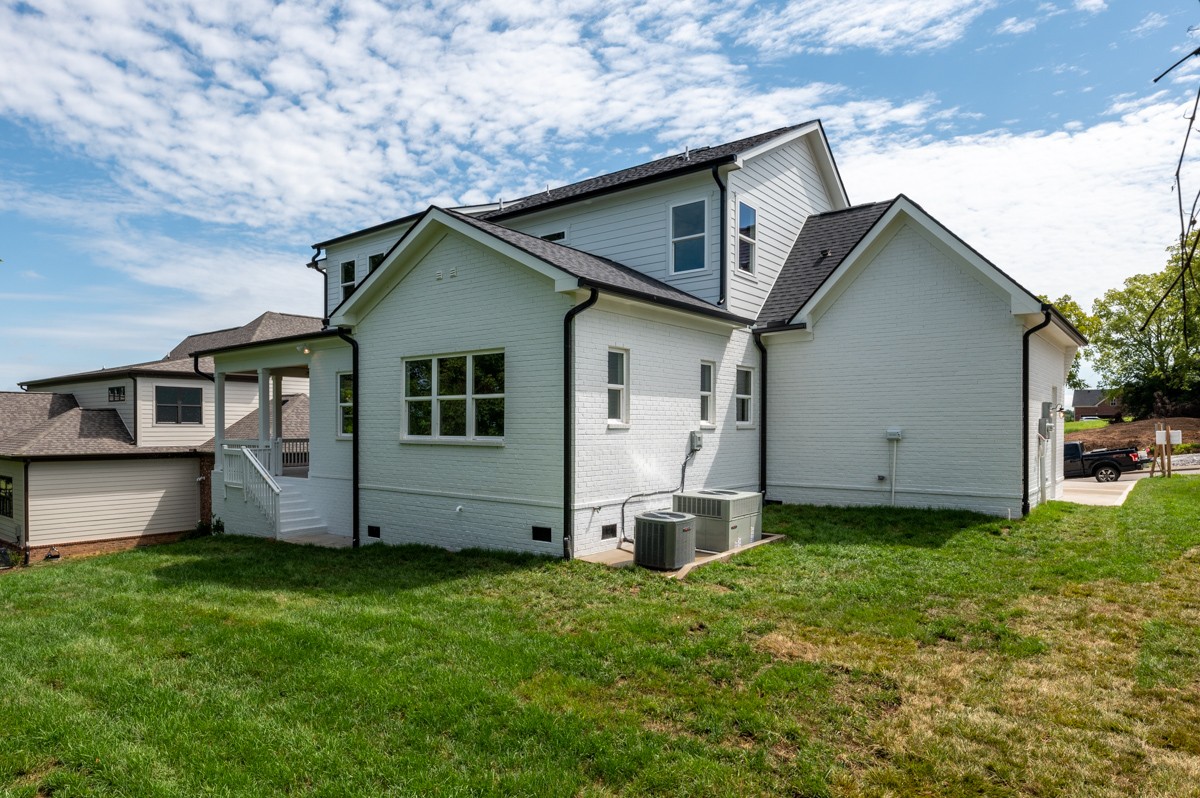 237 Circuit Road Franklin, TN 37064 - Photo 44 of 47 a house that is sitting in the grass