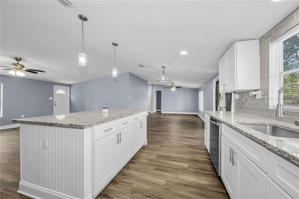 39723 Pretty Pond Road Zephyrhills, FL 33540 - Photo 13 of 54 Gallery Image 13