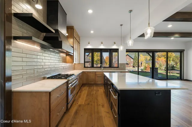 $1,535,000 | 11 Alpenrose Lane, Sandpoint, ID 83864