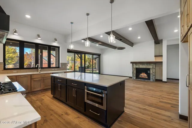 $1,535,000 | 11 Alpenrose Lane, Sandpoint, ID 83864