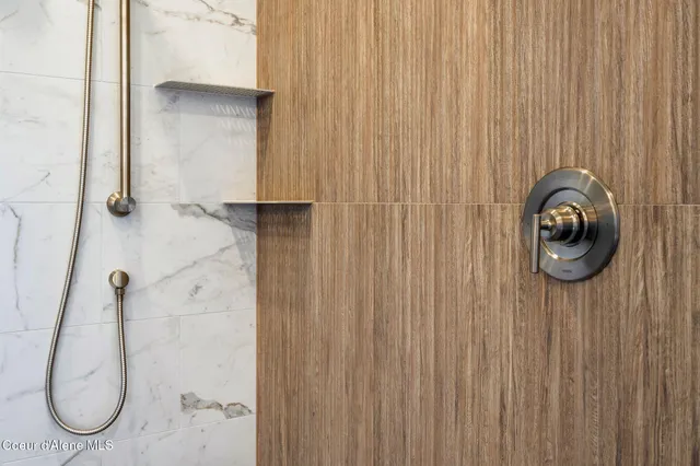 $1,535,000 | 11 Alpenrose Lane, Sandpoint, ID 83864